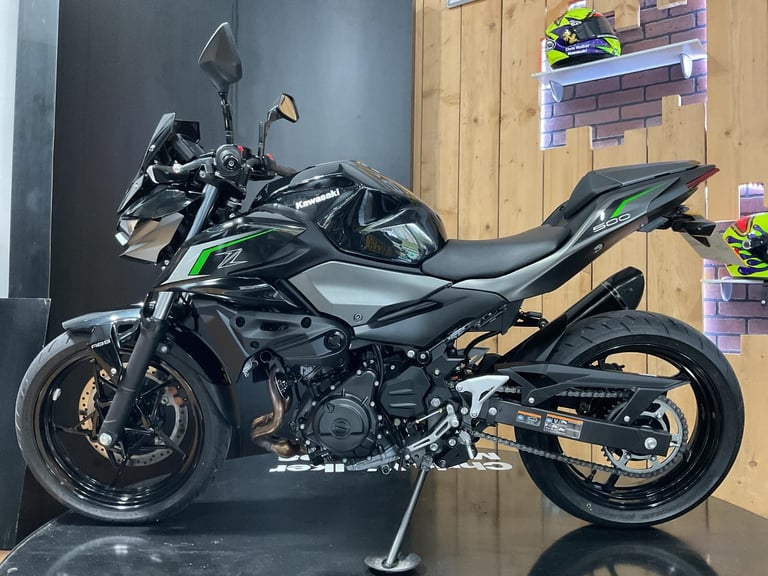 Kawasaki Z500 Performance 2025 just 1135 Miles and One Owner! FREE UK DELIVERY!