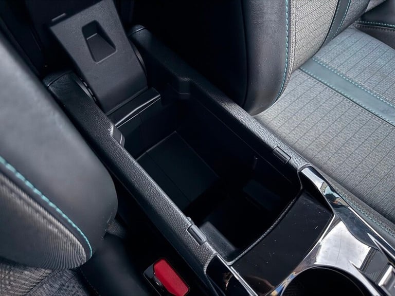 Peugeot 208 PURETECH ALLURE S/S