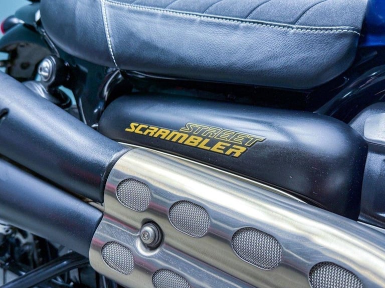 2022 TRIUMPH STREET SCRAMBLER 900 GOLD LINE LTD EDITION - LOW MILES - ONE OWNER
