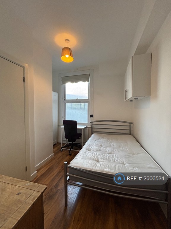 1 bedroom in Rufford Street, London, N1 (#2603524)