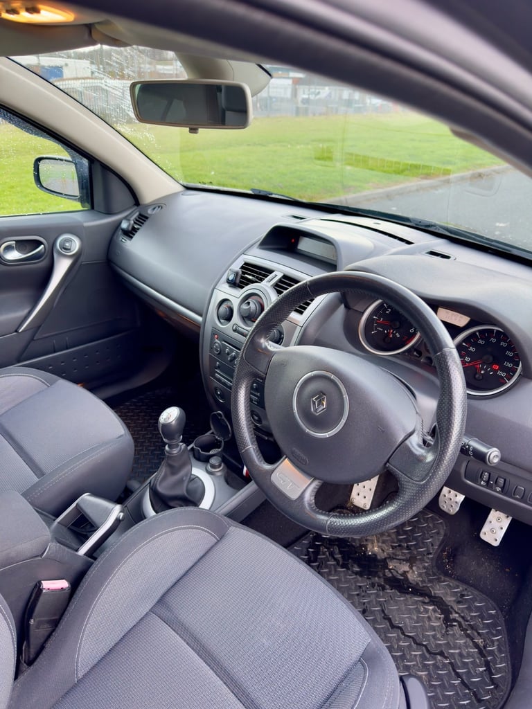 Renault Megane 2.0 GT Turbo (192bhp)