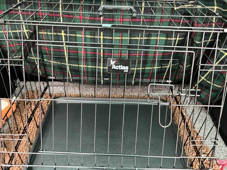 image for Sloping dog crate 
