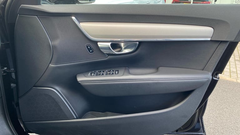 2022 Volvo V90 2.0 B4P Core 5dr Auto ESTATE PETROL Automatic