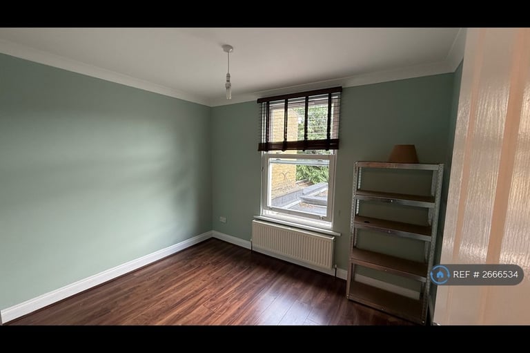 2 bedroom flat in Thistlewaite Road, London, E5 (2 bed) (#2666534)