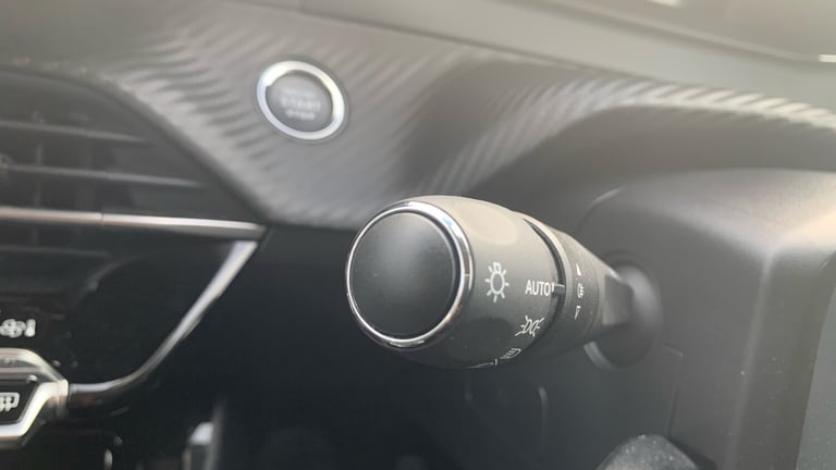 2024 Peugeot 208 1.2 PureTech Allure Hatchback 5dr Petrol Manual Euro 6 (s/s) (100 ps) Hatchback ...