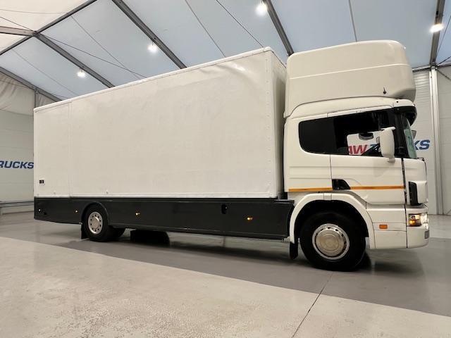 Scania P94 220 4x2 Sleeper Cab Box Van Manual
