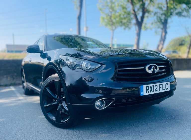 Infiniti FX30d S 2012, Semi-Auto 3.0L diesel, full service history, 5 doors