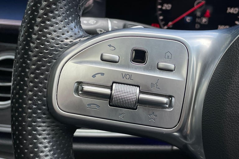  Mercedes-Benz E-Class 2.0 E300de 13.5kWh AMG Line (Premium Plus) Estate 5dr Diesel Plug-in Hybri...