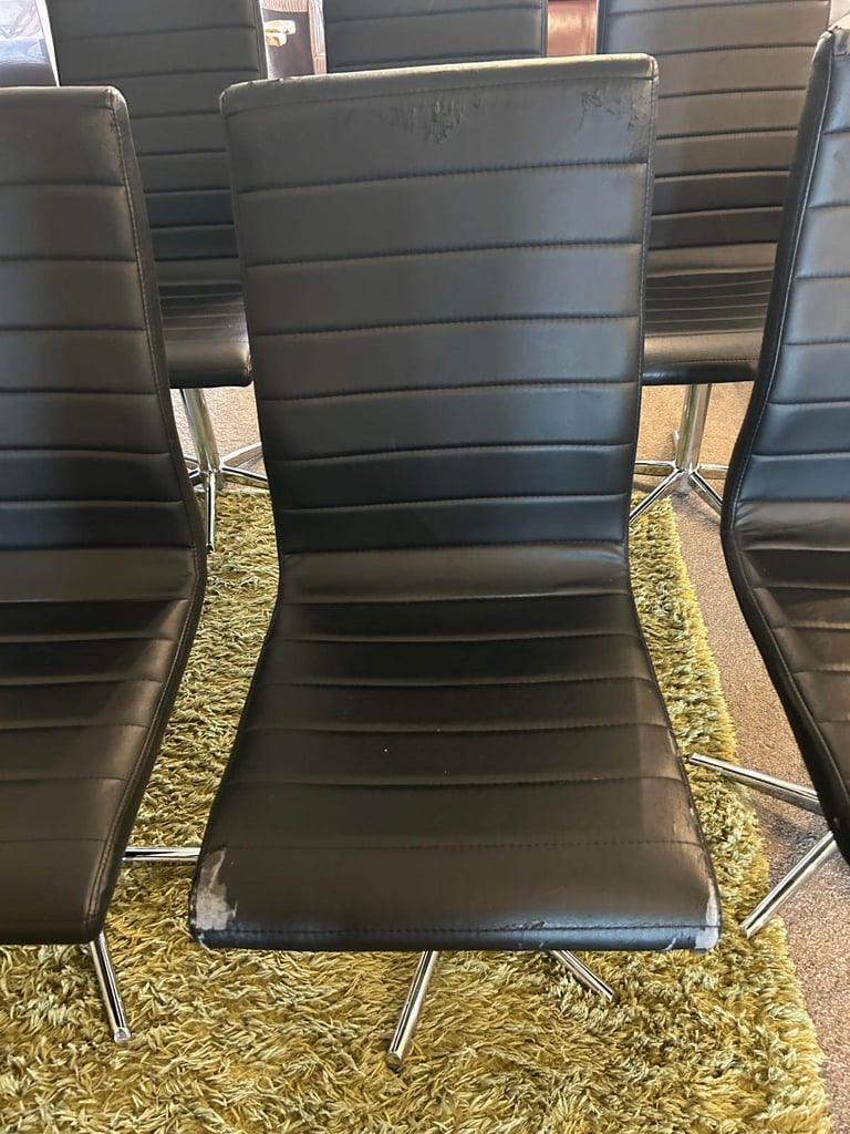 Set of 6 dining room chairs