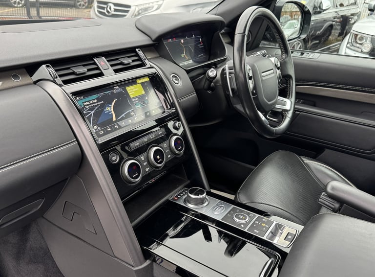 2020 Land Rover Discovery 2.0 SD4 HSE Luxury SUV 5dr Diesel Auto 4WD Euro 6 (s/s) (240 ps) ESTATE...