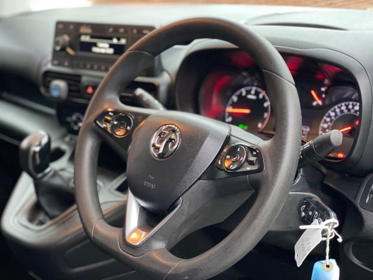 2020 Vauxhall Combo 1.6 Turbo D 2300 Sportive L1 H1 Euro 6 (s/s) 4dr PANEL VAN Diesel Manual