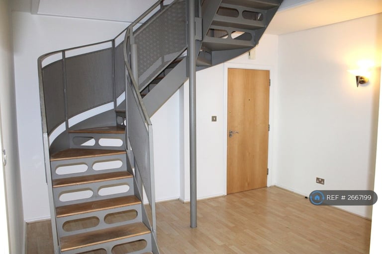 4 bedroom flat in New Hampton Lofts, Birmingham, B18 (4 bed) (#2667199)