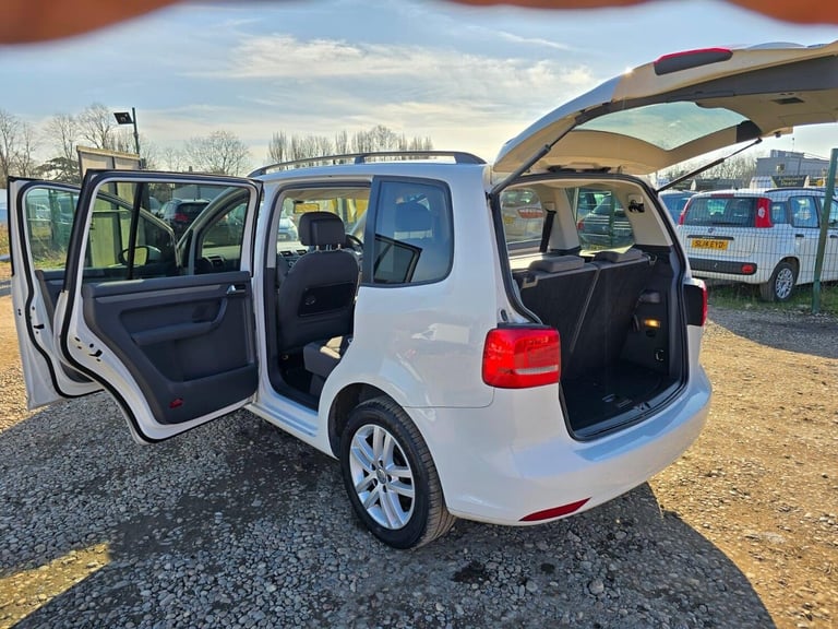 2014 Volkswagen Touran 1.4 TSI BlueMotion Tech SEL DSG Euro 6 (s/s) 5dr MPV Petrol Automatic
