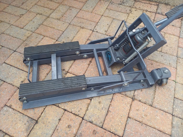 Hydraulic Motorcycle Lift