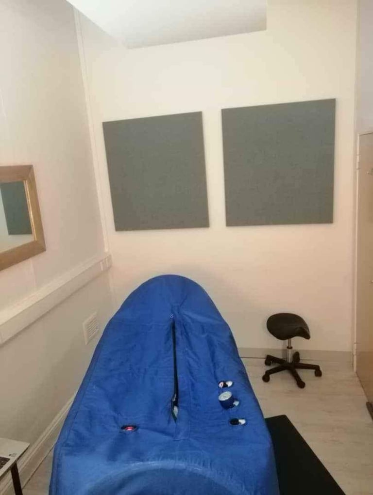 Hyperbaric Oxygen Chamber - save £6,000 vs new!