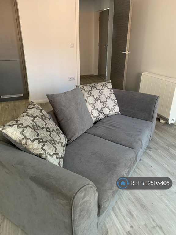 1 bedroom flat in Alder House, Buckingham, MK18 (1 bed) (#2505405)