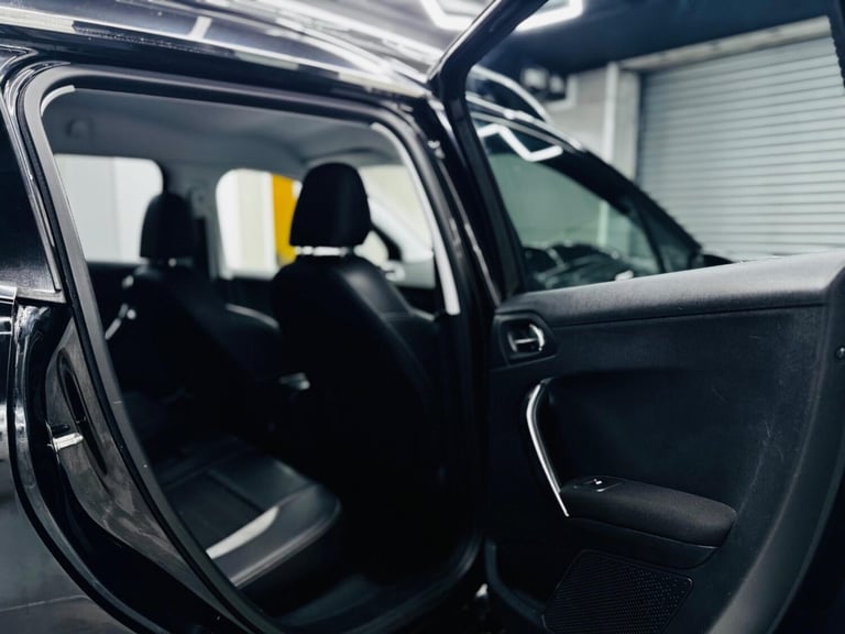 2015 Peugeot 2008 1.6 e-HDi Allure EGC Euro 5 (s/s) 5dr HATCHBACK Diesel Automatic