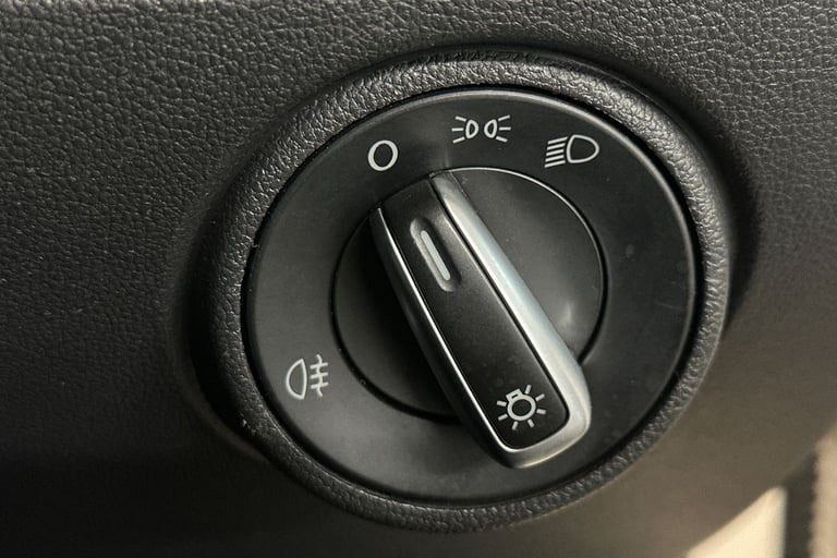 2017 SEAT Mii 64389 Hatchback Petrol Manual