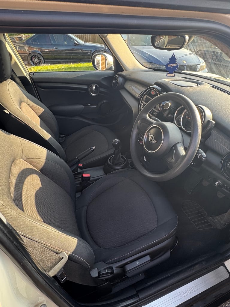 Mini Cooper Hatchback 2015 Manual 5 doors