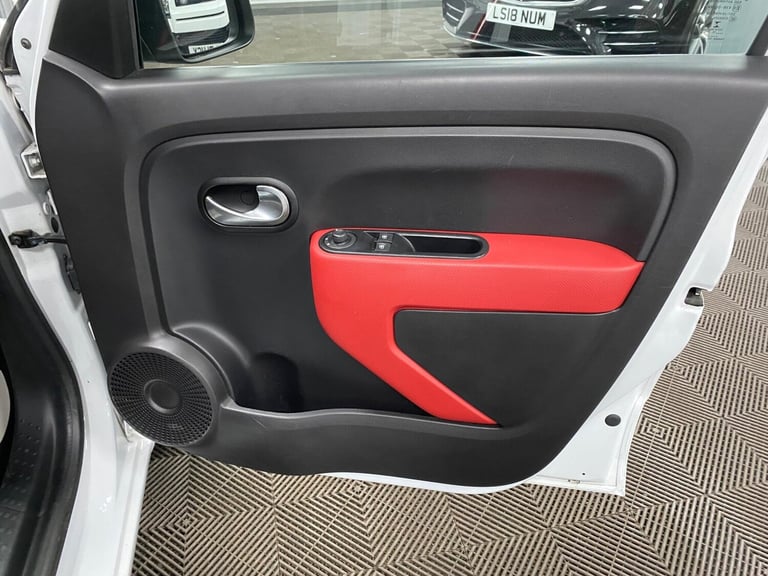 2015 Renault Twingo 0.9 TCe ENERGY Dynamique S Euro 6 (s/s) 5dr HATCHBACK Petrol Manual
