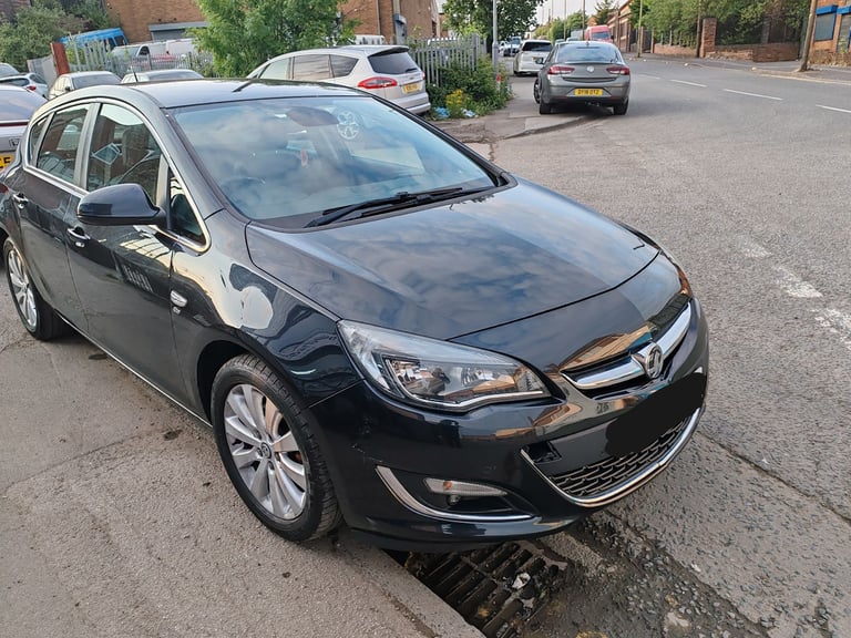 Vauxhall, ASTRA, Hatchback, 2013, Manual, 1956 (cc), 5 doors