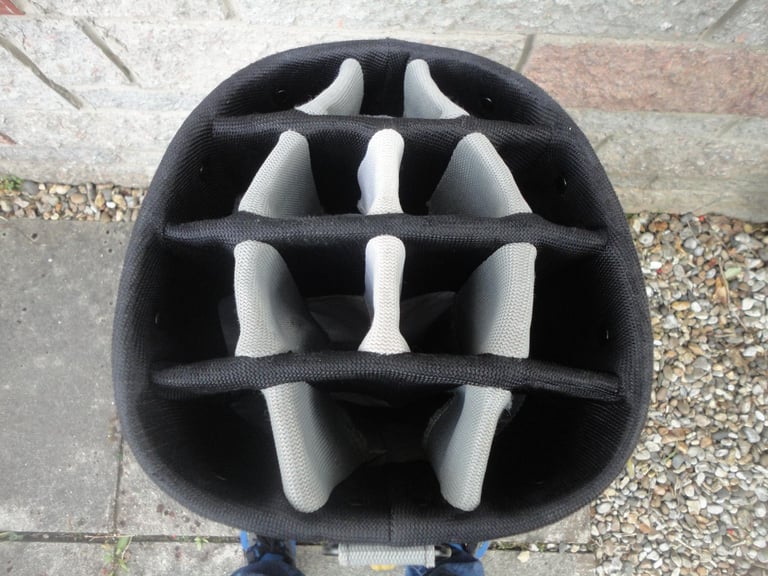 Golf bags, taylormade, mizuno, and ping £75 each