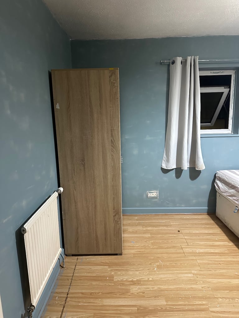 Double bedroom near to university 