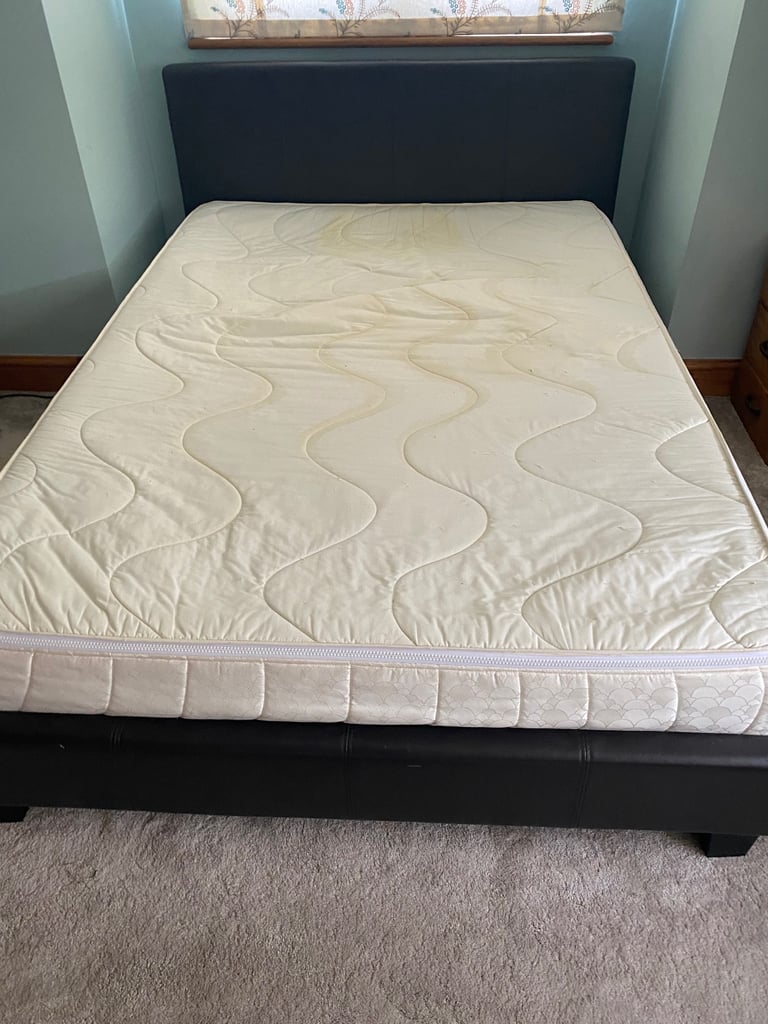 Bed double waterbed