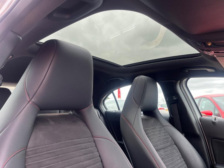 2018 MERCEDES-BENZ A180D AMG LINE 1 OWNER FULL SERVICE HISTORY LOW MILES