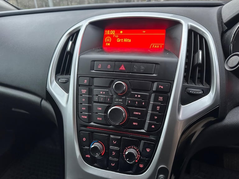 2014 Vauxhall Astra 1.6 16v SRi Auto Euro 5 5dr Petrol