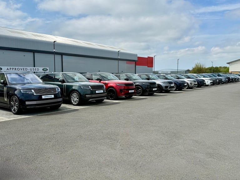 2024 Land Rover Range Rover Evoque 2.0 D200 MHEV Dynamic SE SUV 5dr Diesel Auto 4WD Euro 6 (s/s) ...