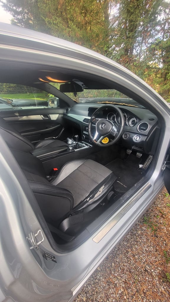 Mercedes-Benz, C CLASS, Coupe, 2011, Manual, 2143 (cc), 2 doors