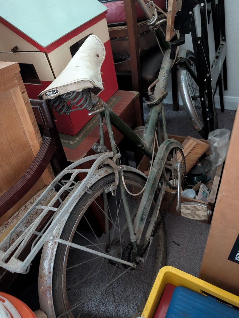 Vintage Raleigh Stowaway folding bicycle bike for restoration 