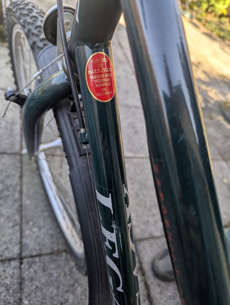 Falcon Legacy Bike 26in wheels 