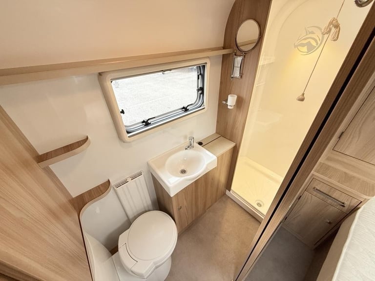 2017 BAILEY UNICORN VIGO LUXURY TOURING CARAVAN