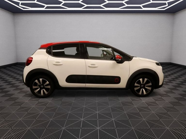 2017 Citroen C3 1.2 PureTech Flair Hatchback 5dr Petrol Manual Euro 6 (82 ps) F/S/H! 2 FORM Hatch...