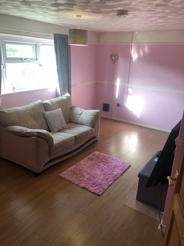2 bed council flat in Pembrokeshire looking to swap to Newport south wales