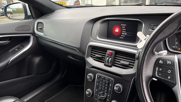 2019 Volvo V40 T3 [152] R DESIGN Edition 5dr Geartronic Petrol Hatchback Hatchback Petrol Automatic