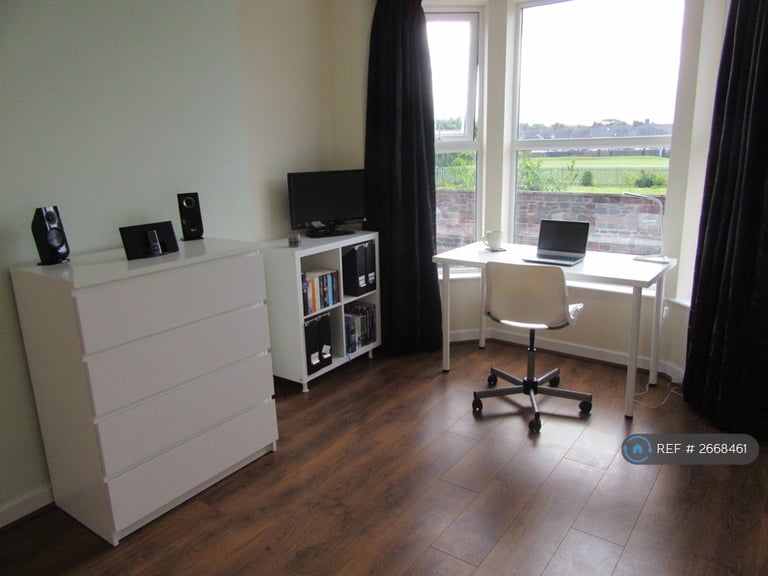 6 bedroom house in Penny Lane, Liverpool, L18 (6 bed) (#2668461)