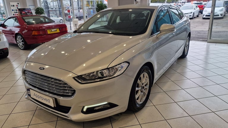 2016 Ford Mondeo 2.0 TDCi Zetec Euro 6 (s/s) 5dr HATCHBACK Diesel Manual