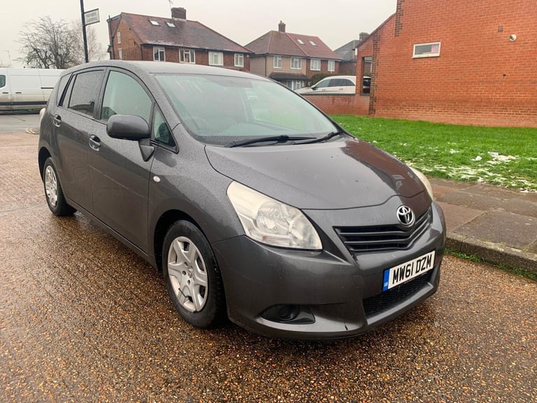 2012 Toyota Verso 2.0 D-4D T2 5dr MPV Diesel Manual
