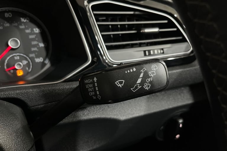 2021 21 VOLKSWAGEN T-ROC 1.5 TSI EVO BLACK EDITION SUV 5DR PETROL MANUAL EURO 6 