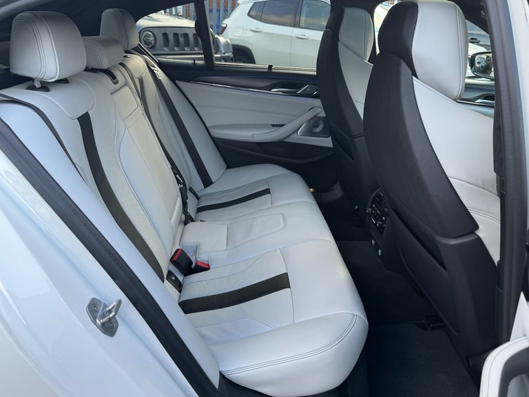 2020 BMW M5 4.4 V8 GPF Saloon 4dr Petrol Steptronic xDrive Euro 6 (s/s) (600 ps) SALOON Petrol Au...