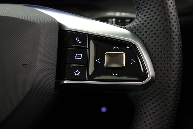 2025 MG MG HS 1.5 T-GDI Hybrid+ Trophy 5dr Auto Hatchback Hybrid Automatic