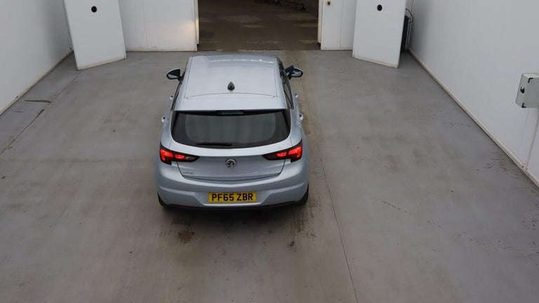  Vauxhall Astra 1.4i SRi Nav Euro 6 5dr Petrol Manual