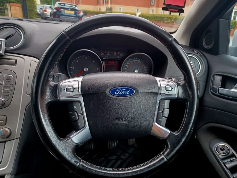 Ford Mondeo 1.8 TDCi 