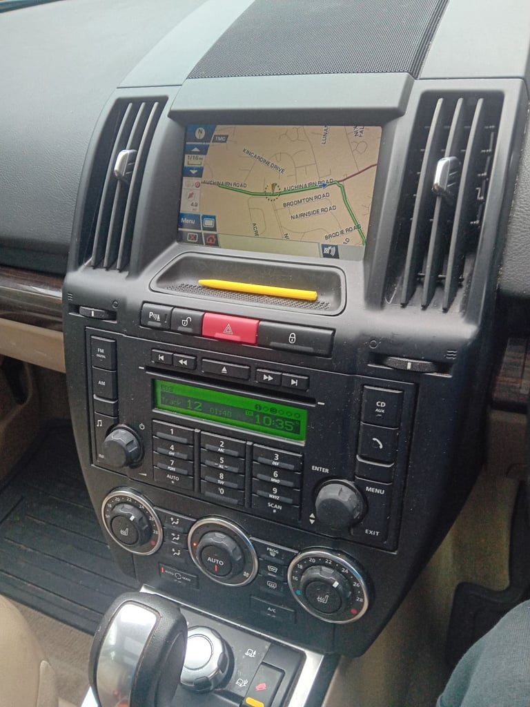 Land Rover, FREELANDER, Estate, 2010, Other, 2179 (cc), 5 doors
