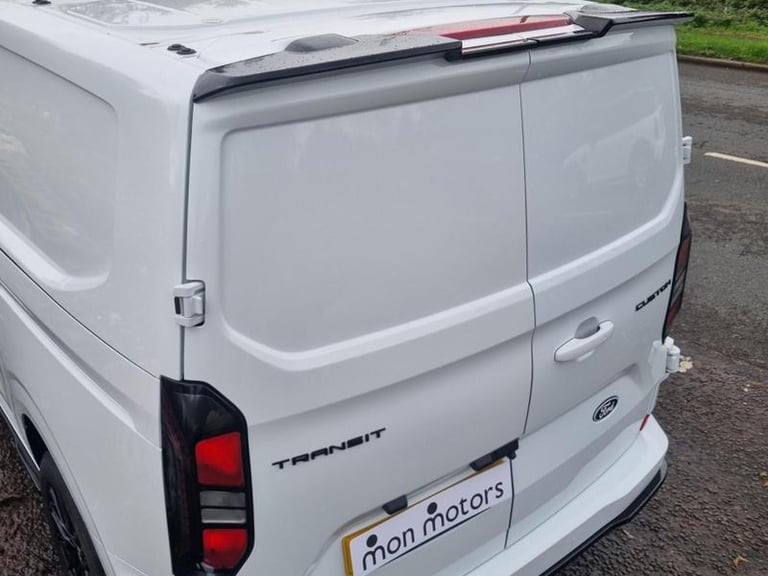2025 Ford Transit Custom 2.0 EcoBlue 150ps H1 Van Limited PANEL VAN DIESEL Manual