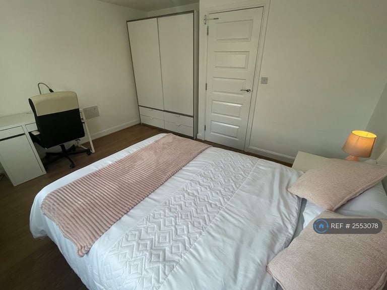 4 bedroom house in Lockside Place, Coventry, CV1 (4 bed) (#2553078)