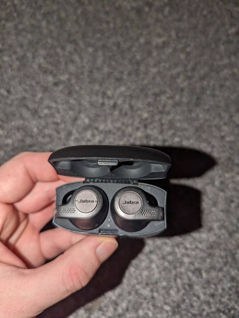 Jabra elite 65t headphones